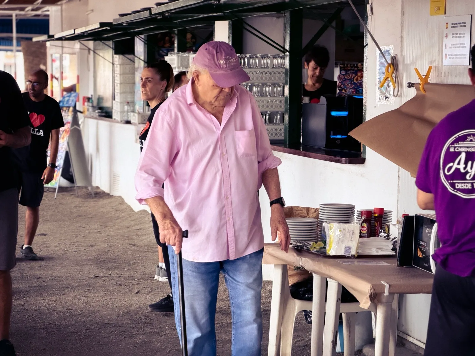 Chiringuito Ayo · paella a la leña y playa en Burriana, Nerja
