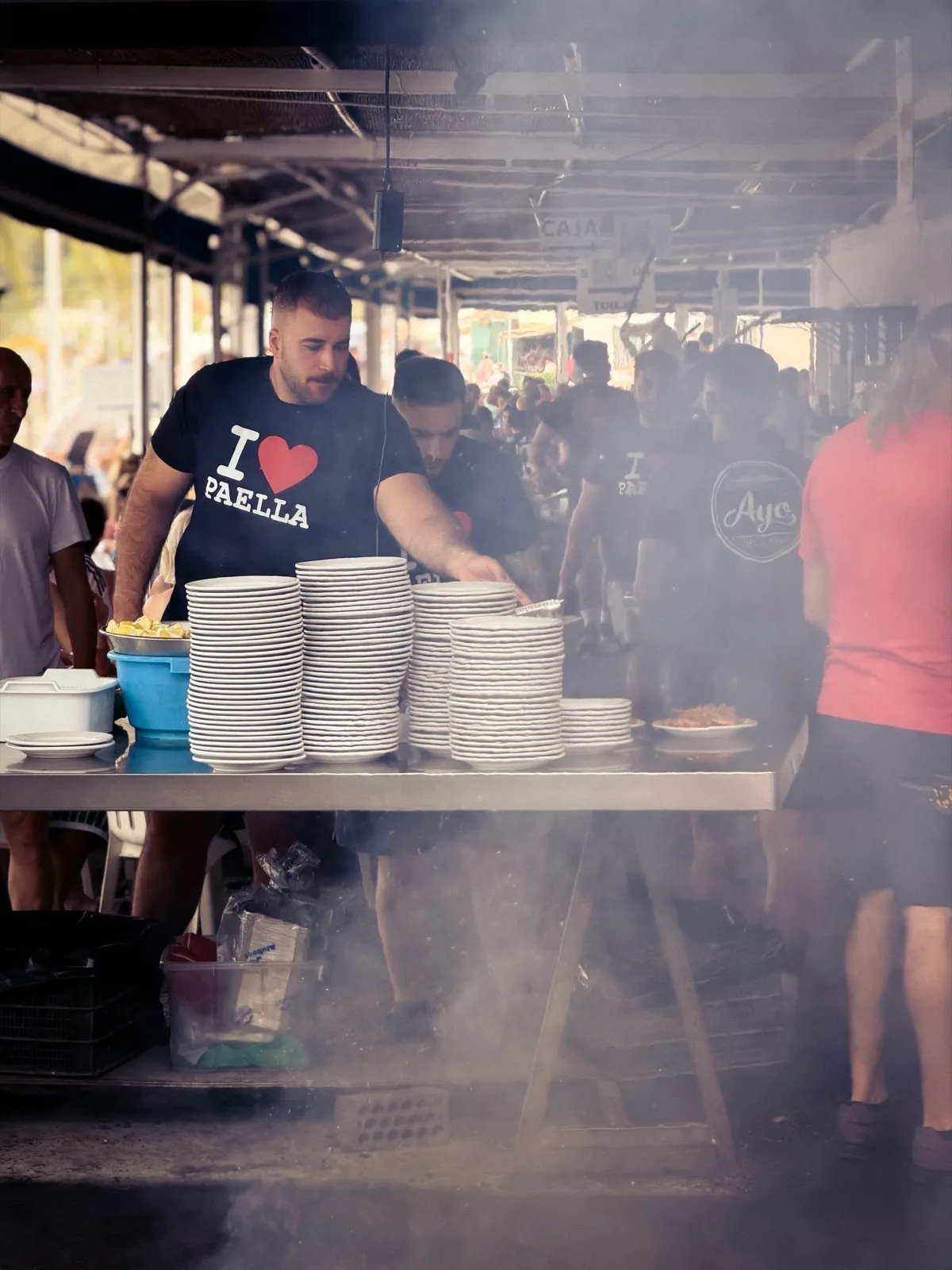 Chiringuito Ayo · paella a la leña y playa en Burriana, Nerja